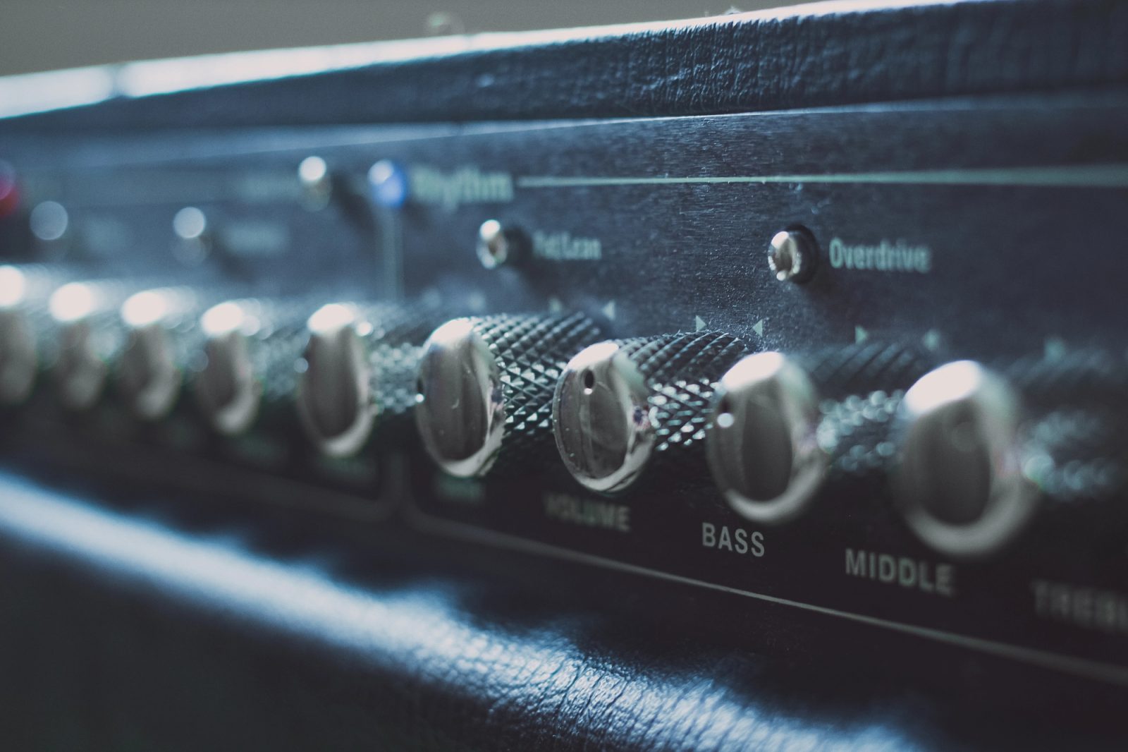 Ojačevalniki so nekaj, kar je mojemu fantu definitivno všeč